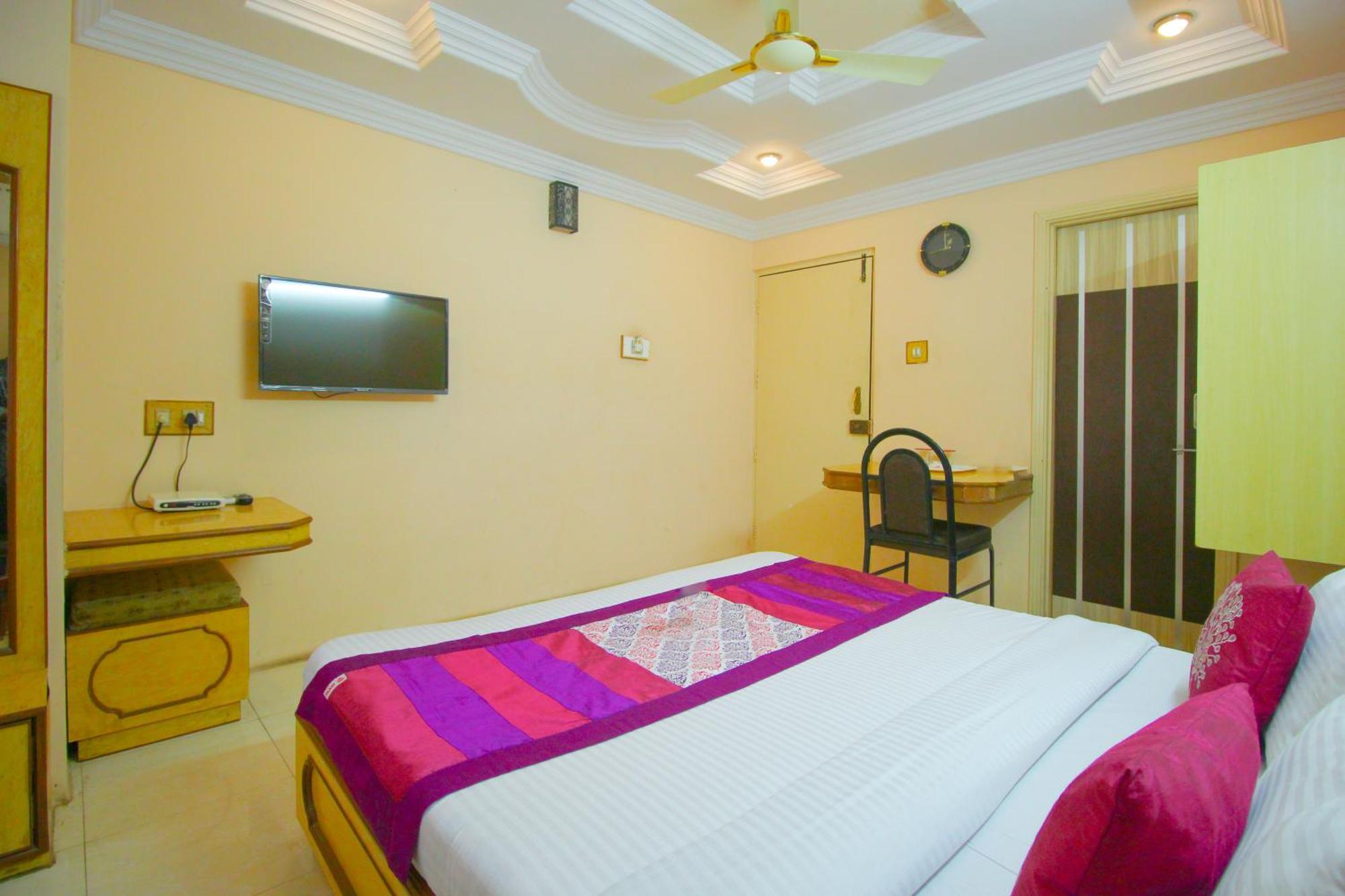Hotel Upasana Rajkot Exterior photo